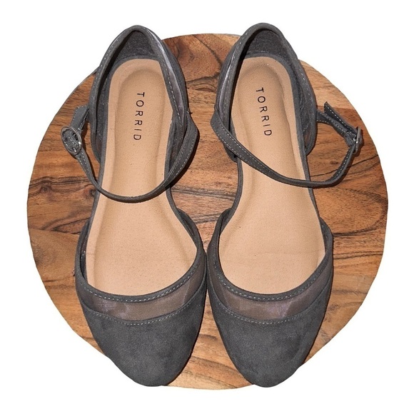 Torrid Faux Suede Mesh Detail Ankle Strap Flats Sandals Neutral Casual Office 9W - Picture 1 of 9
